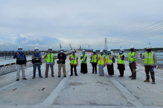 Pelaksana Proyek Jalan Tol Semarang - Demak, Butuh Standar Geometrik Jalan Dan Standar Bambu Untuk Pelapis Fondasi